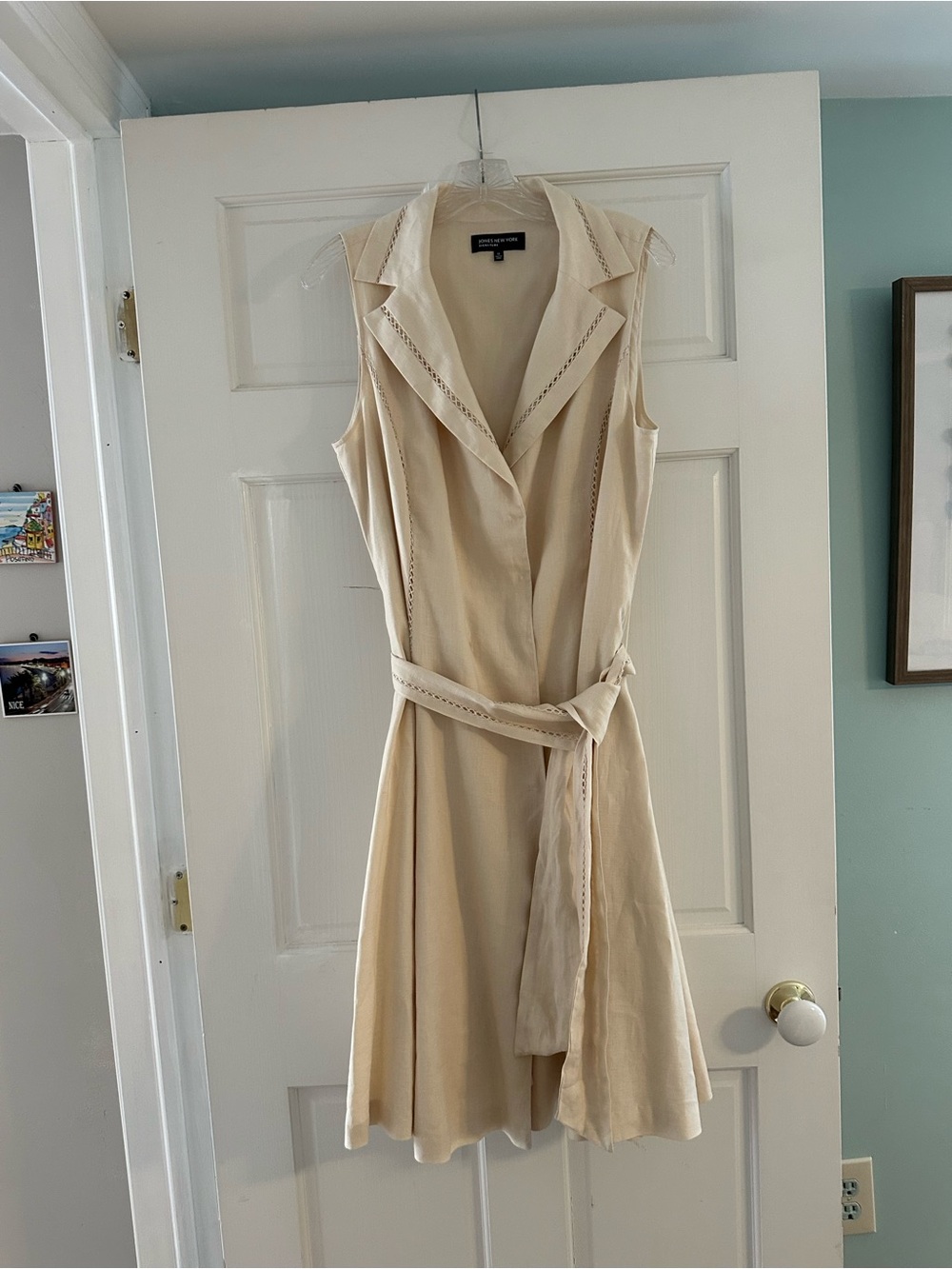 Jones New York Sleeveless Cream Tie-Waist Shirt Dress